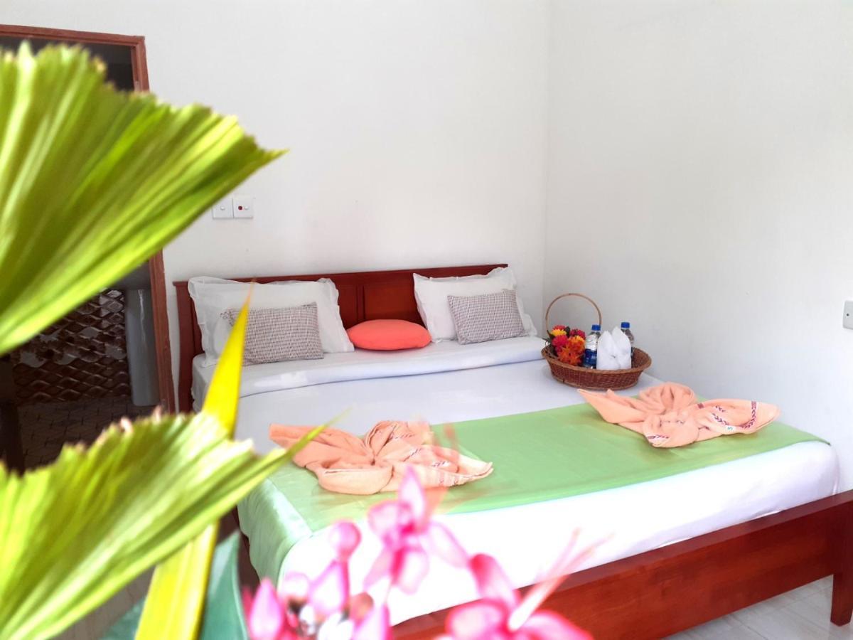 Subash Hotel Nallathanniya Eksteriør billede