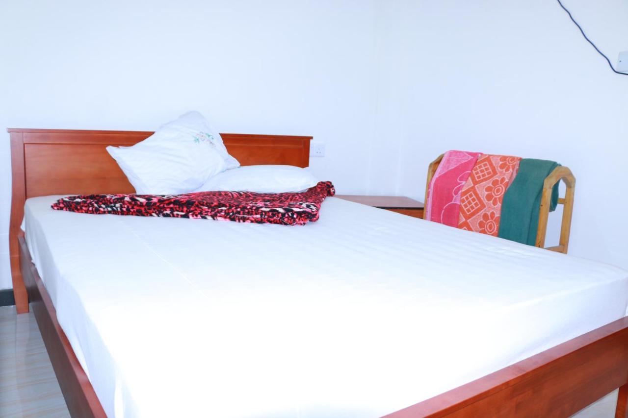 Subash Hotel Nallathanniya Eksteriør billede
