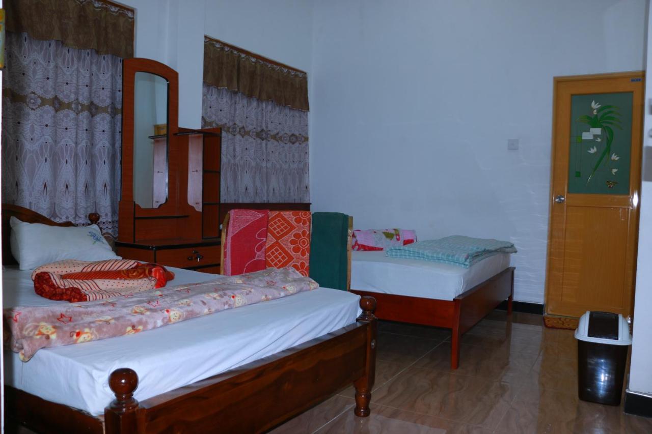 Subash Hotel Nallathanniya Eksteriør billede